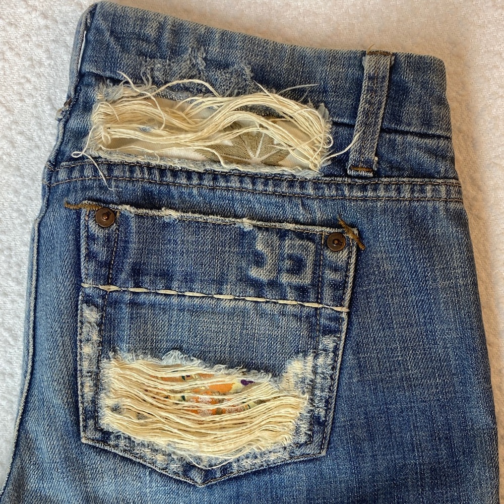 Joe's Jeans Low Rise Boho chic Embroidered Distressed and patchwork detail - Picture 4 of 14